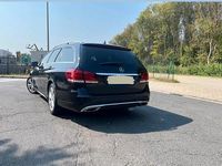 Gebraucht Mercedes E350 AMG line 258 PS (189 kW) 2016 Schwarz Kombi
