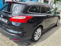 Gebraucht Ford Focus Titanium 140 PS (102 kW) 2011 Pantherschwarz metallic Kombi