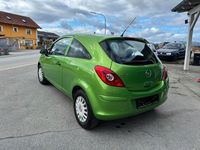 Gebraucht Opel Corsa Selection 69 PS (50 kW) 2012 Grün Kleinwagen