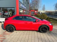 Gebraucht Honda Civic Comfort 99 PS (72 kW) 2014 Rot Limousine