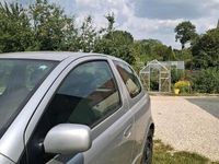 Gebraucht Toyota Yaris 65 PS (47 kW) 2004 Silber Kleinwagen