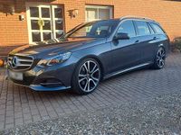 Gebraucht Mercedes E220 170 PS (125 kW) 2014 Grau Kombi