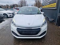 Gebraucht Peugeot 208 Active 82 PS (60 kW) 2016 Weiß Kleinwagen
