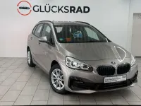 Gebraucht BMW 216 Advantage 109 PS (80 kW) 2021 Kaschmirsilber metallic Coupé