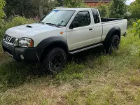 Gebraucht Nissan Navara 133 PS (97 kW) 2003 Weiß Pickup