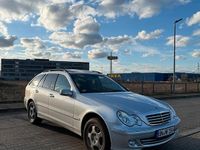 Gebraucht Mercedes C200 163 PS (119 kW) 2006 Silber Kombi
