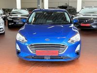Gebraucht Ford Focus Cool & Connect 101 PS (74 kW) 2019 Blau Limousine