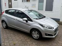 Gebraucht Ford Fiesta Trend 82 PS (60 kW) 2015 Silber Kleinwagen