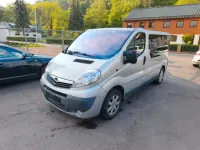 Gebraucht Opel Vivaro 114 PS (83 kW) 2008 Silber Van / Kleinbus