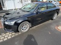 Gebraucht Audi A4 Ambiente 170 PS (125 kW) 2013 Schwarz Limousine