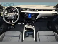 Second-hand Audi Q8 e-tron 300 kW (408 CP) 2025 Negru SUV