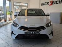 Gebraucht Kia Ceed Style 140 PS (102 kW) 2025 Weiß Kleinwagen