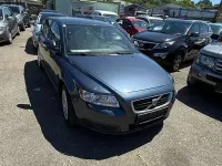 Gebraucht Volvo V50 109 PS (80 kW) 2010 Barents blue pearl / metallic Kombi