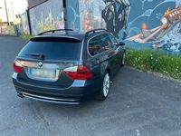 Gebraucht BMW 330 Basis 231 PS (169 kW) 2006 Grau Kombi