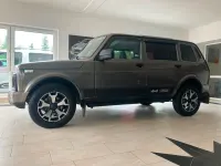 Gebraucht Lada Urban 83 PS (61 kW) 2022 Braun SUV