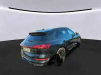Gebraucht Audi e-tron S-Line 230 kW (313 PS) 2022 Mythosschwarz metallic SUV
