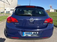 Gebraucht Opel Astra Design Edition 101 PS (74 kW) 2011 Blau Limousine
