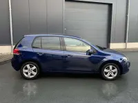 Gebraucht VW Golf VI Team 105 PS (77 kW) 2010 Blau Kleinwagen
