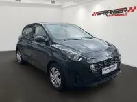 Gebraucht Hyundai i10 Trend 84 PS (61 kW) 2022 Auroragrey Kleinwagen