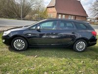 Gebraucht Opel Astra Design Edition 116 PS (85 kW) 2011 Schwarz Kombi