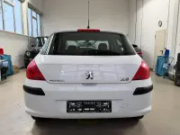 Gebraucht Peugeot 308 Filou 95 PS (69 kW) 2009 Weiß Limousine