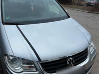 Gebraucht VW Touran 140 PS (102 kW) 2009 Silber Van / Kleinbus