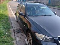 Gebraucht BMW 320 177 PS (130 kW) 2008 Schwarz Kombi
