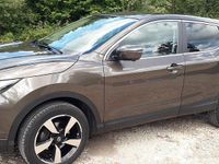 Gebraucht Nissan Qashqai Acenta 163 PS (119 kW) 2015 Braun SUV