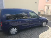 Usata Opel Combo 90 CV (66 kW) 2005 Blu Monovolume