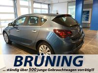 Gebraucht Opel Astra 140 PS (102 kW) 2013 Blau metallic Limousine