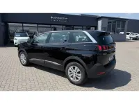 Gebraucht Peugeot 5008 Active 131 PS (96 kW) 2024 Schwarz SUV