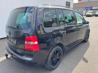 Gebraucht VW Touran 140 PS (102 kW) 2004 Schwarz Van / Kleinbus