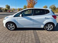 Gebraucht Kia Venga FIFA World Cup Edition 125 PS (91 kW) 2013 Weiß Kleinwagen