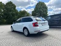 Gebraucht Skoda Octavia Ambition 150 PS (110 kW) 2017 Laserweiss Kombi
