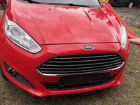 Gebraucht Ford Fiesta Titanium 60 PS (44 kW) 2016 Rot Limousine