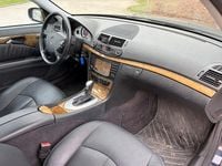 Gebraucht Mercedes E350 Avantgarde 272 PS (200 kW) 2005 Blau Kombi