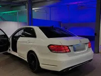 Gebraucht Mercedes E220 177 PS (130 kW) 2014 Weiß Limousine