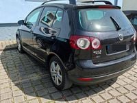 Second-hand VW Golf Plus 140 CP (102 kW) 2007 Negru Monovolum