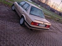 Gebraucht BMW 325 170 PS (125 kW) 1990 Gold Limousine