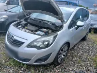Gebraucht Opel Meriva 101 PS (74 kW) 2011 Silber Van / Kleinbus