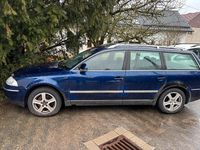 Gebraucht VW Passat 163 PS (119 kW) 2005 Blau Kombi