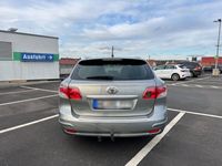 gebraucht Toyota Avensis Combi 1.8 Multidrive S Executive