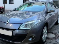 Gebraucht Renault Mégane GrandTour 131 PS (96 kW) 2011 Grau Kombi