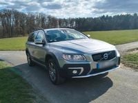 Gebraucht Volvo XC70 Standard 181 PS (133 kW) 2016 Silber Kombi