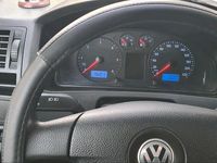 Gebraucht VW T5 132 PS (97 kW) 2008 Rot Van