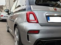 Gebraucht Abarth 695 180 PS (132 kW) 2018 Andere farben Kleinwagen