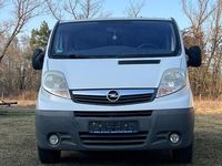 Gebraucht Opel Vivaro 114 PS (83 kW) 2011 Weiß Van / Kleinbus