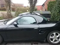 Begagnad Porsche Boxster 220 HK (161 kW) 2002 Svart Cab
