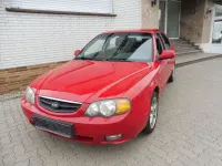 Używany Kia Shuma 114 KM (83 kW) 2004 Czerwony Hatchback