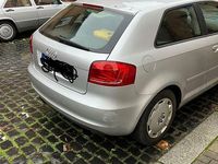 Gebraucht Audi A3 Ambiente 125 PS (91 kW) 2008 Silber Limousine